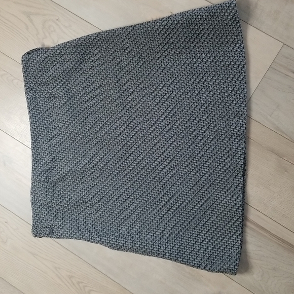 Old Navy womens Low waist wool blend skirt - Picture 5 of 6